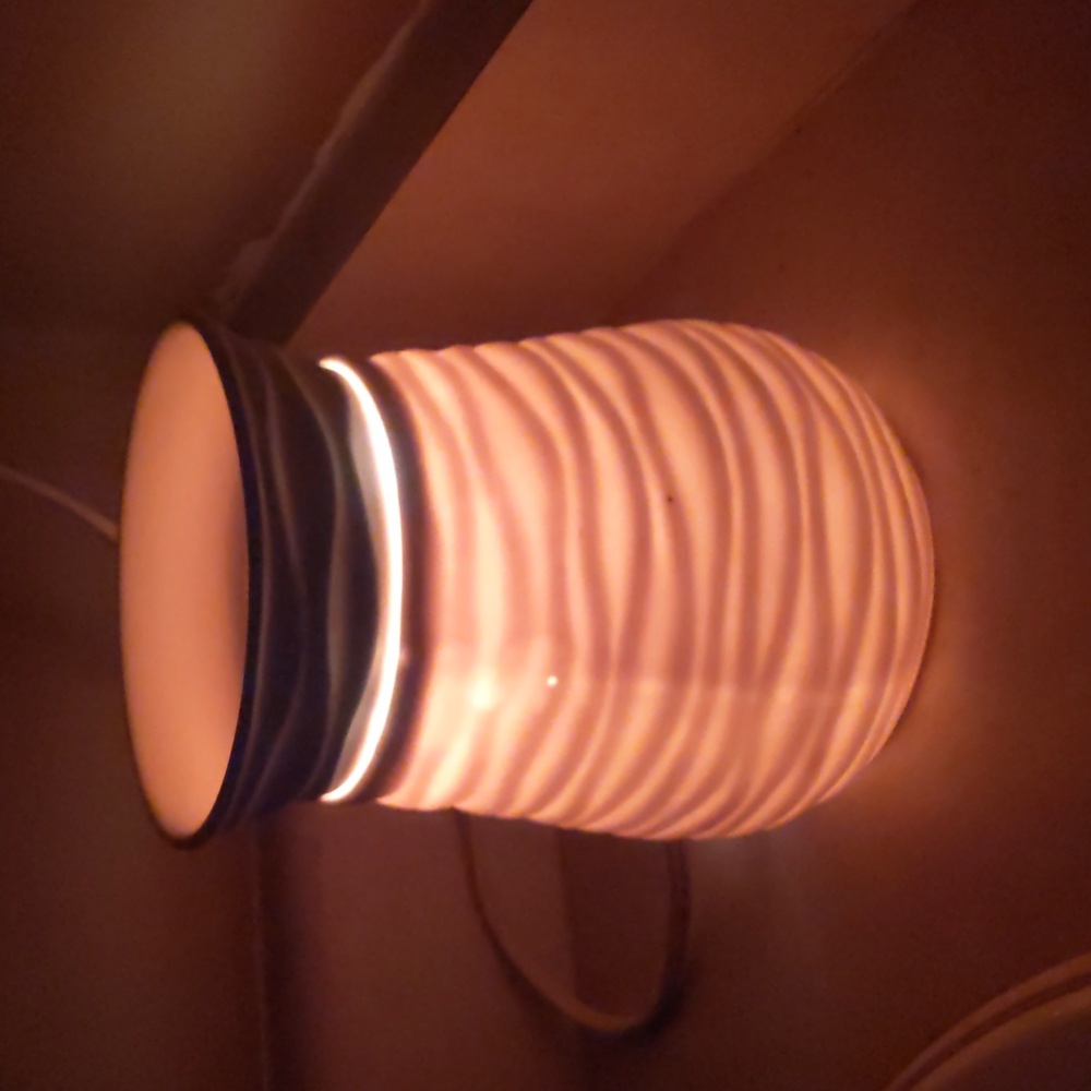 White wave Wax warmer illumination Harmony
